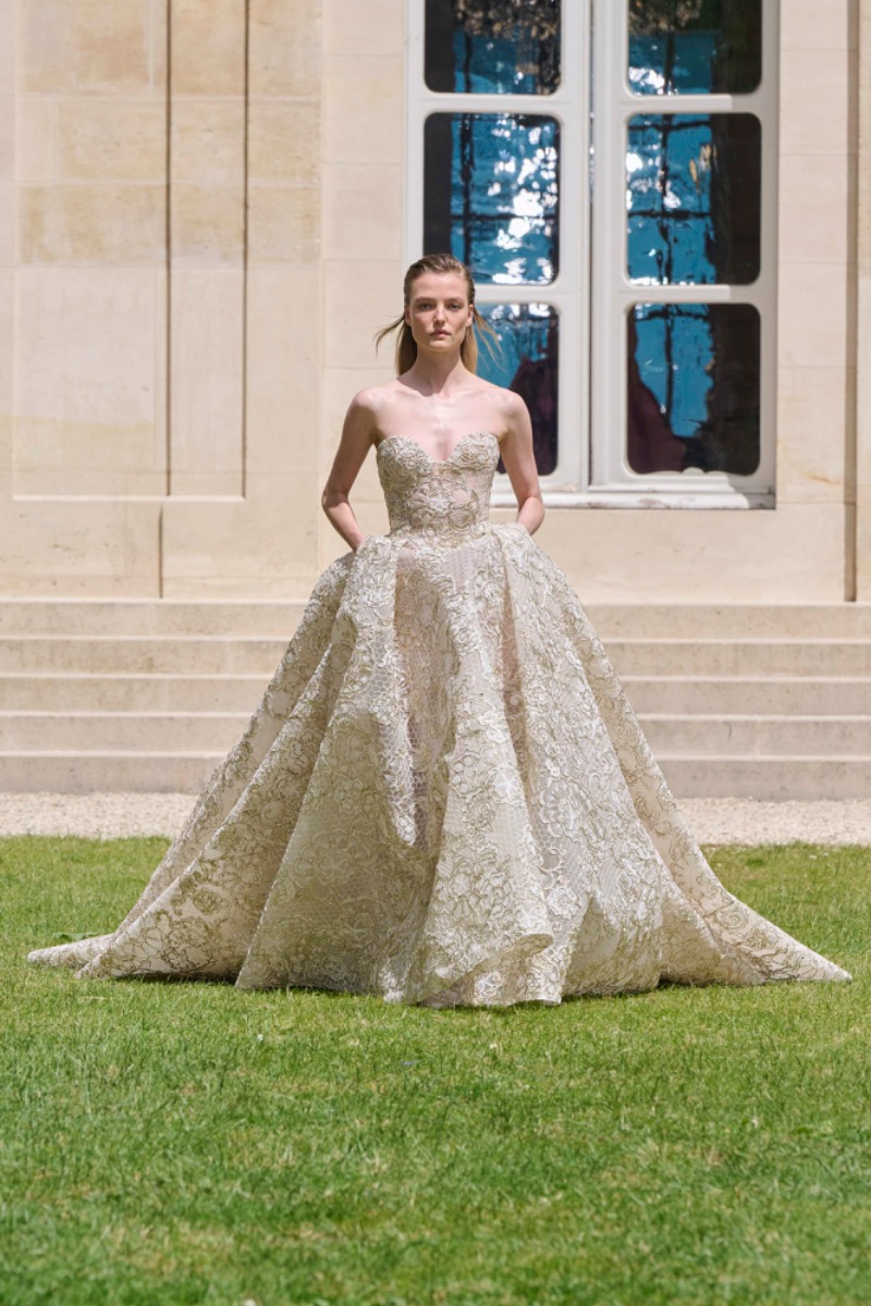 Georges Hobeika Haute Couture Automne Hiver 24-25